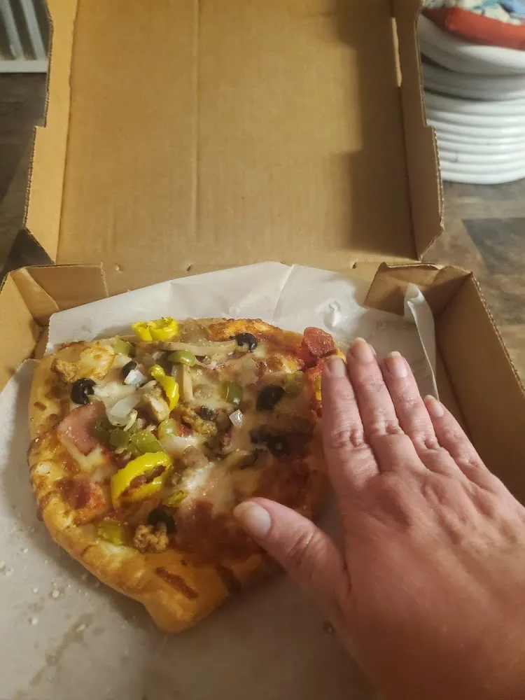 8 Inch Supreme Pizza